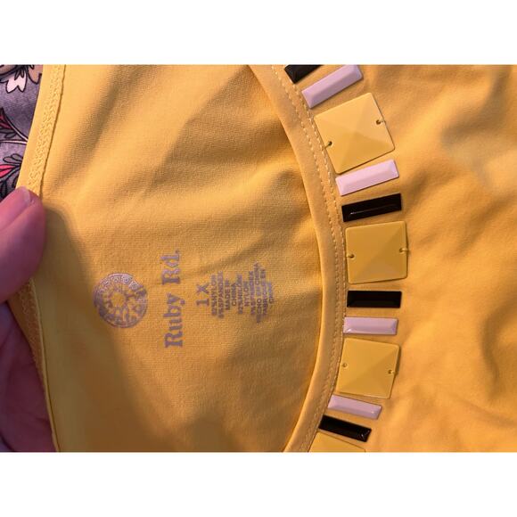 Ruby Rd. Yellow blouse with embellished neck line, 1X - Picture 4 of 5